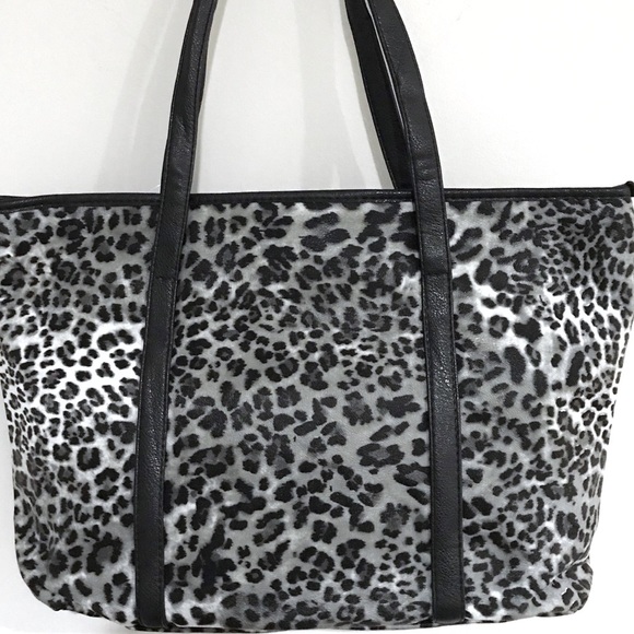 1 Left! Gray Animal Print Vegan Leather Tote Bag - Picture 6 of 8